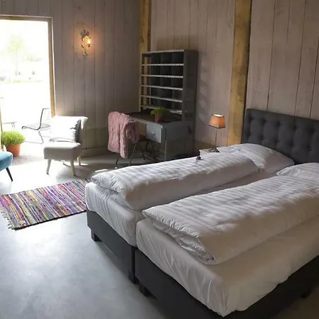 De Steltenberg In De Betuwe Holiday home Zoelen